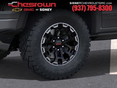 New 2026 GMC Canyon AT4 w/ Technology Plus Package AWD/4WD image 9