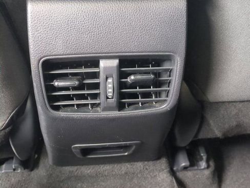Used 2024 Toyota Corolla Cross LE FWD image 24