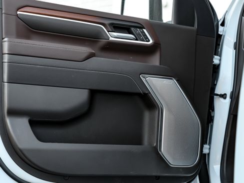 New 2026 GMC Sierra 2500 Denali w/ Denali Reserve Package image 16