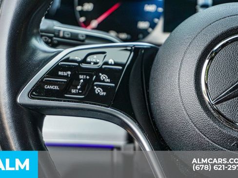 Used 2024 Mercedes-Benz GLE 450e 4MATIC image 28