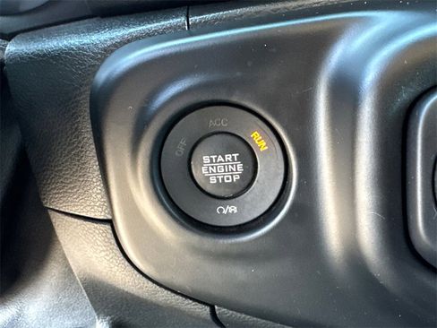 Used 2021 Jeep Wrangler Unlimited Sahara image 29