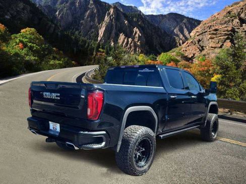 Used 2021 GMC Sierra 1500 Denali w/ Denali Premium Package image 3