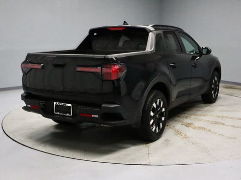 Used 2025 Hyundai Santa Cruz SEL FWD image 11