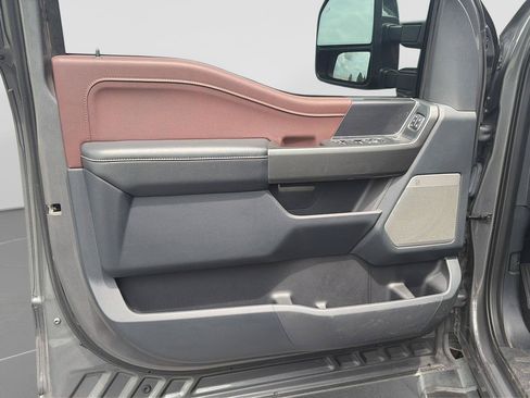 Used 2022 Ford F150 Lariat AWD/4WD image 9