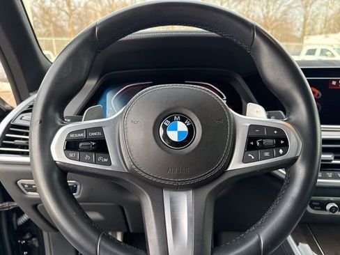 Used 2021 BMW X5 xDrive40i w/ M Sport Package image 9