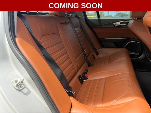 Used 2018 Alfa Romeo Giulia Ti Sport w/ Quick Order Package 22U Sport RWD image 12