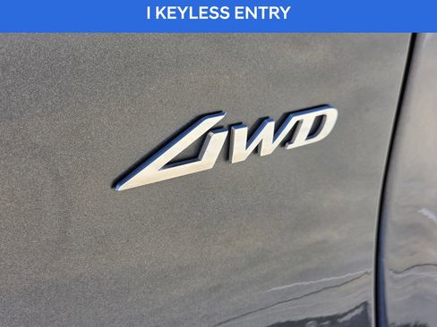 Used 2025 Genesis GV70 2.5T image 12