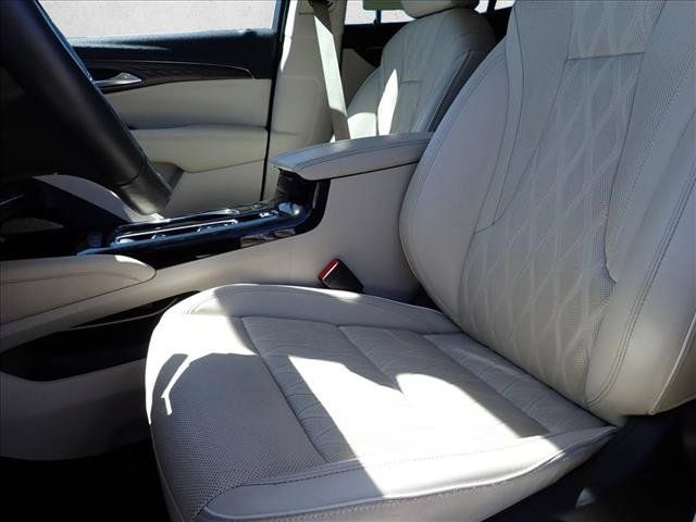 Used 2023 Buick Envision Avenir AWD/4WD image 15
