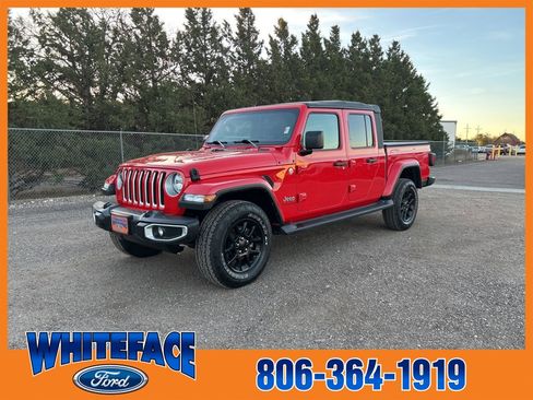 Used 2023 Jeep Gladiator Overland image 2
