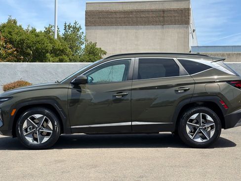 Used 2025 Hyundai Tucson SEL FWD image 9