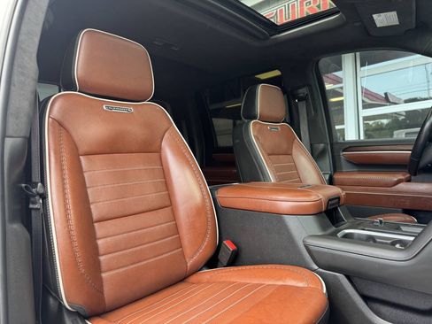 Used 2024 GMC Sierra 2500 Denali Ultimate AWD/4WD image 46