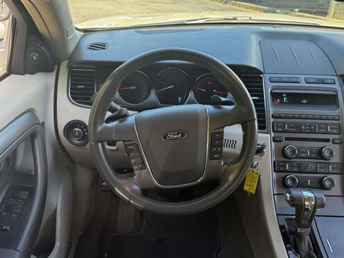 Used 2010 Ford Taurus SEL FWD image 14