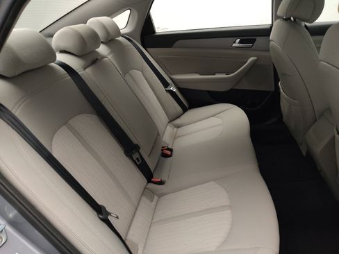 Used 2016 Hyundai Sonata SE image 19
