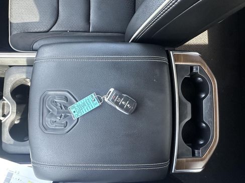 Used 2022 RAM 1500 Laramie AWD/4WD image 20