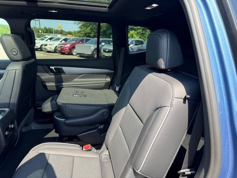 New 2026 Buick Enclave Preferred w/ Power Package AWD/4WD image 12