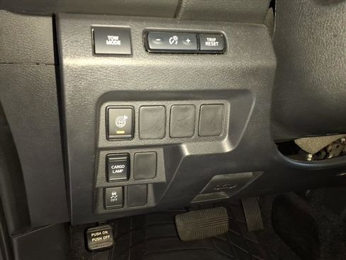 Used 2022 Nissan Frontier S w/ Technology Package image 6