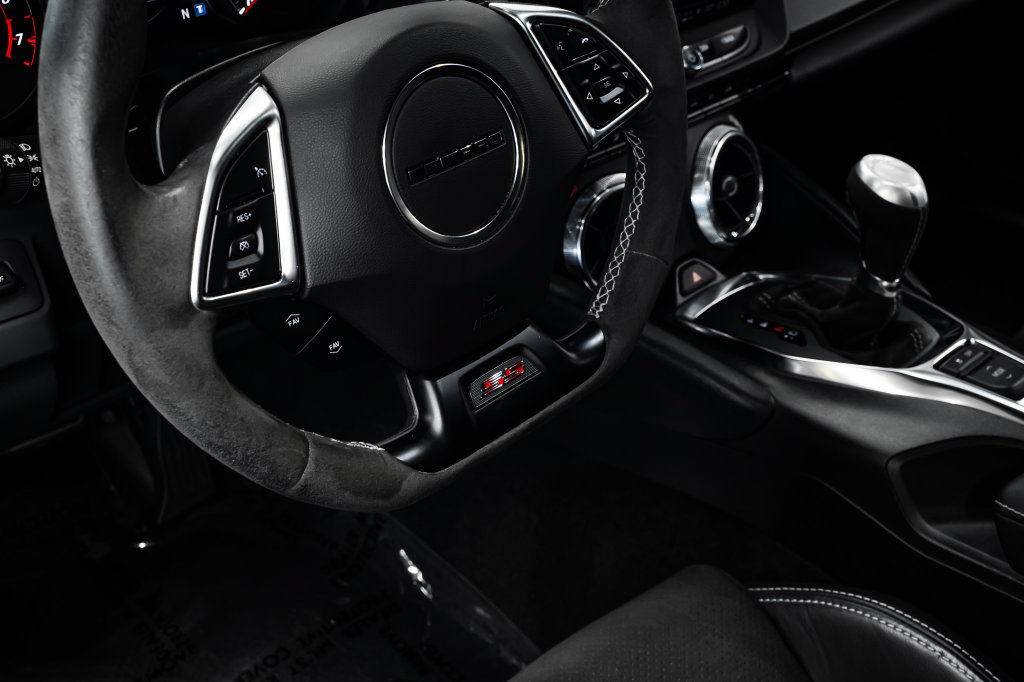 Used 2022 Chevrolet Camaro SS RWD image 23
