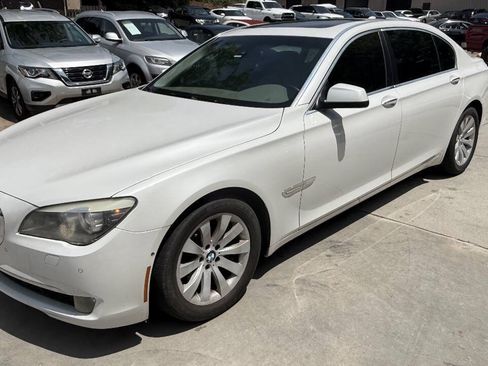 Used 2009 BMW 750Li RWD image 22