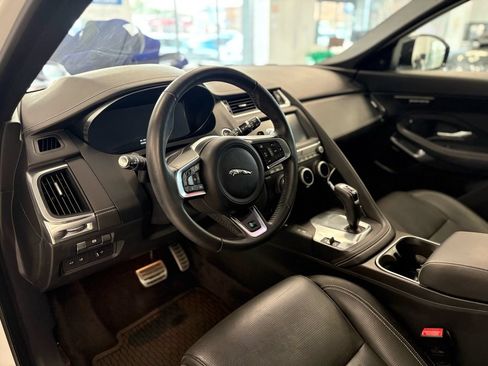 Used 2020 Jaguar E-PACE R-Dynamic HSE AWD/4WD image 17