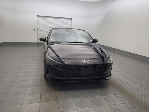 Used 2022 Hyundai Elantra SEL w/ Preferred Accessory Package FWD image 14
