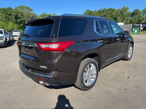 Used 2018 Chevrolet Traverse High Country AWD/4WD image 5