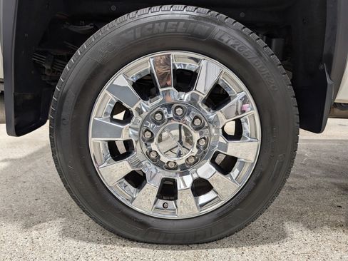 Used 2016 GMC Sierra 3500 Denali w/ Duramax Plus Package image 15