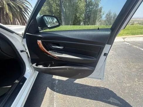 Used 2013 BMW 335i Sedan RWD image 9