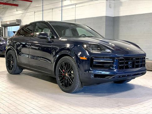 New 2026 Porsche Cayenne S AWD/4WD image 7