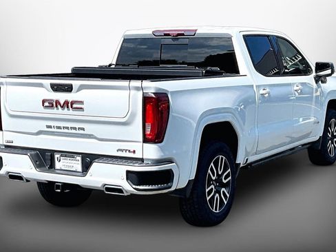 Used 2023 GMC Sierra 1500 AT4 w/ Technology Package AWD/4WD image 8