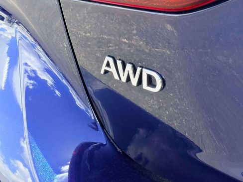 Used 2023 INFINITI Q50 Luxe AWD/4WD image 11