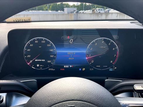 Used 2026 Mercedes-Benz GLB 35 AMG 4MATIC image 26