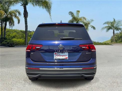 Used 2023 Volkswagen Tiguan SE AWD/4WD image 5