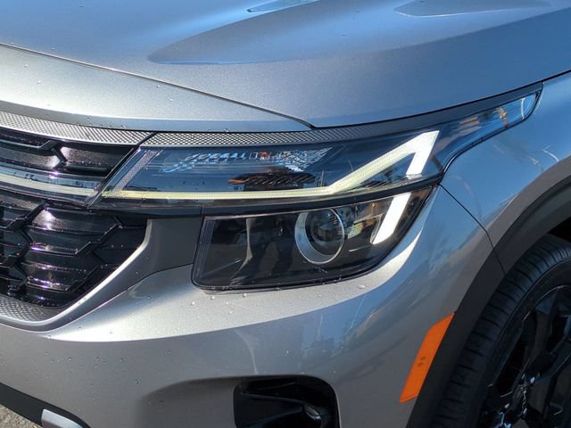 Certified 2024 Kia Seltos X-Line AWD/4WD image 9
