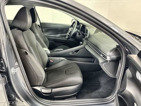 Used 2023 Hyundai Elantra SEL FWD image 24