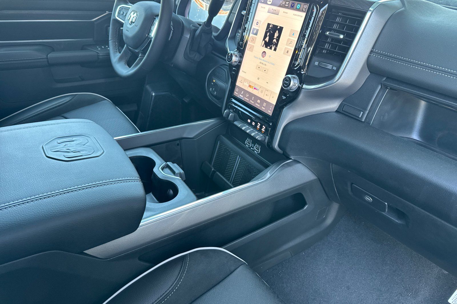 New 2026 RAM 2500 Laramie w/ Night Edition AWD/4WD image 14