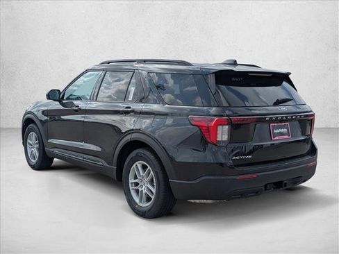 New 2026 Ford Explorer Active image 7