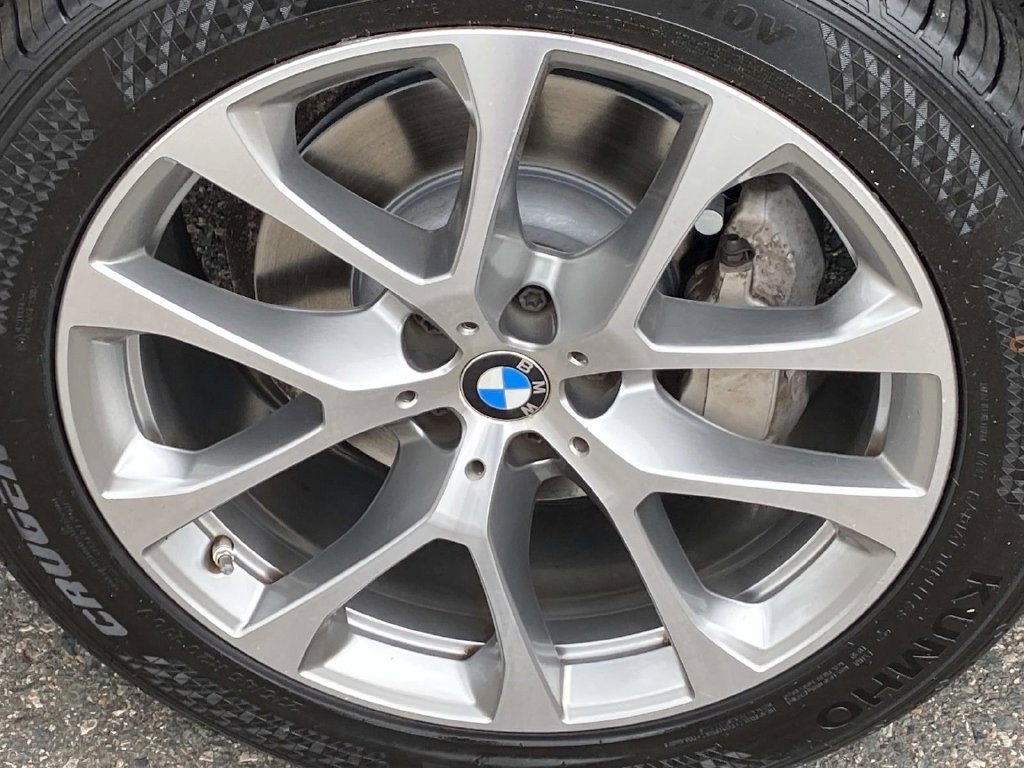 Used 2021 BMW X5 xDrive40i w/ Premium Package 2 AWD/4WD image 29