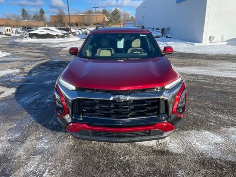 New 2026 Chevrolet Equinox ACTIV w/ Convenience Package III image 2