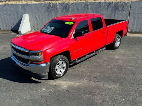 Used 2018 Chevrolet Silverado 1500 LT w/ Trailering Package RWD image 2