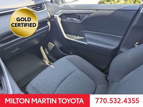 Certified 2025 Toyota RAV4 XLE FWD image 17