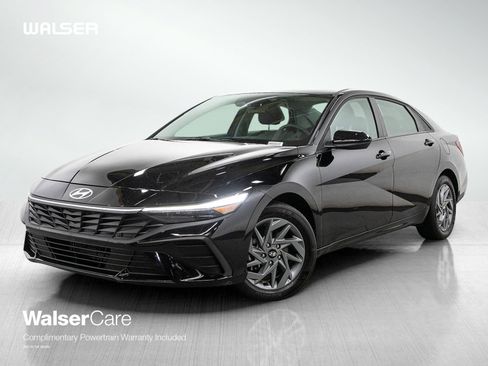 Used 2026 Hyundai Elantra Hybrid FWD image 1
