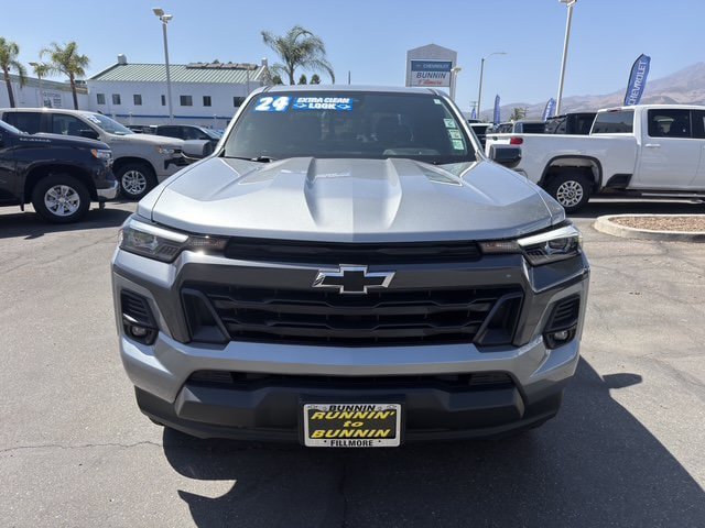 Used 2024 Chevrolet Colorado LT w/ LT Convenience Package III AWD/4WD image 3