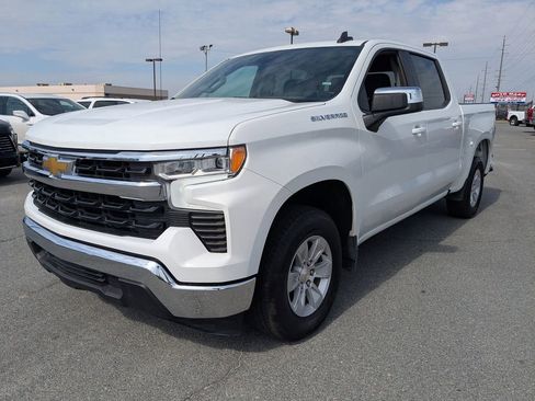 Used 2025 Chevrolet Silverado 1500 LT image 8
