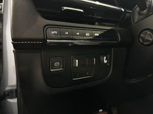 Used 2021 Cadillac Escalade Premium Luxury AWD/4WD image 28
