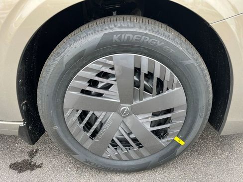 New 2026 Nissan Sentra SV w/ Floor Mat Package FWD image 11