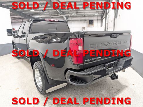 Used 2022 Chevrolet Silverado 3500 High Country image 5