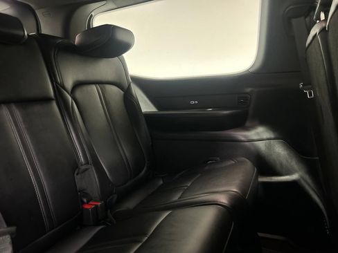 Certified 2024 Jeep Wagoneer Series II w/ Flexible Seating Group AWD/4WD image 48