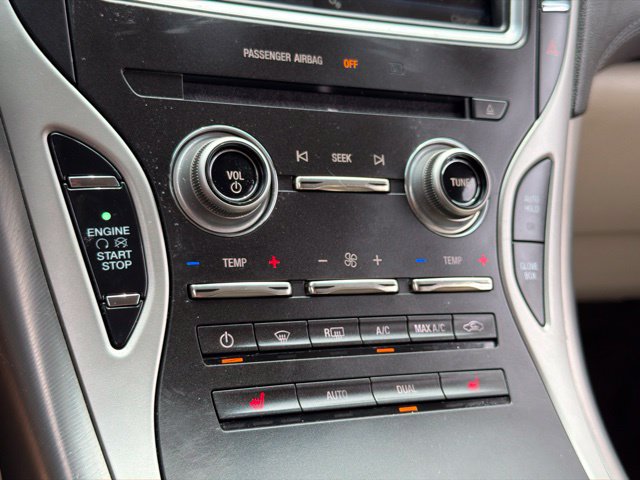 Used 2016 Lincoln MKX Select FWD image 27