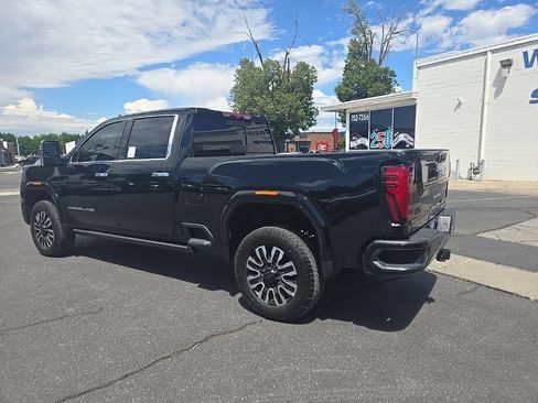Used 2025 GMC Sierra 3500 Denali Ultimate AWD/4WD image 8
