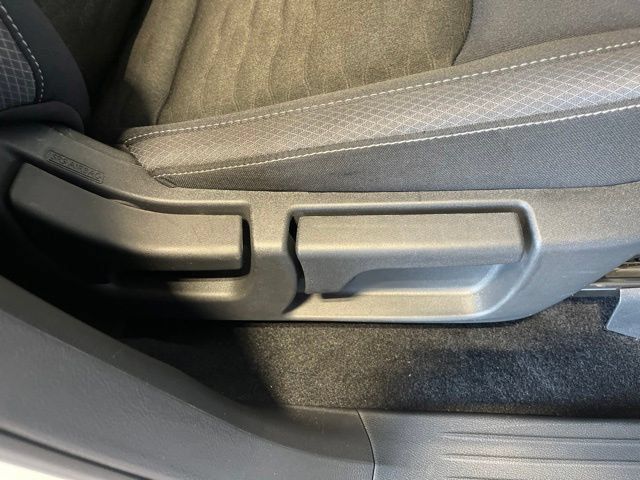 Certified 2025 Nissan Pathfinder SV FWD image 20